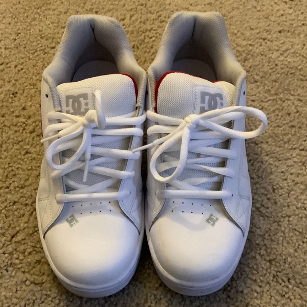 Mens DC skate shoes